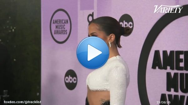 &Eacute; DO BRASIL! Anitta no #AMAs