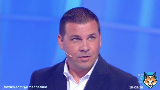 DITEMI CHE NON SONO L&rsquo;UNICO CHE NOTA UNA CERTA SOMIGLIANZA  #CePostaPerTe