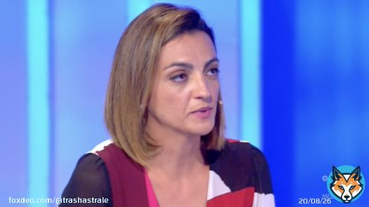 AMORE LUI HA CHIUSO LA BUSTA E TU TI SEI SALVATAAAA, LASCIATELO DIRE!  #CePostaPerTe