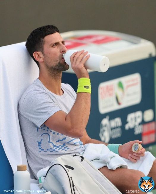 When in #Dubai   #hydrate     @DjokerNole