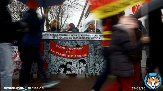 Крупнейшие профсоюзы Пятой республики планируют провести массовые митинги и протесты во всех городах страны против запланированной президентом Макроном пенсионной реформы. Она повышает пенсионный возраст на два года до 64 лет