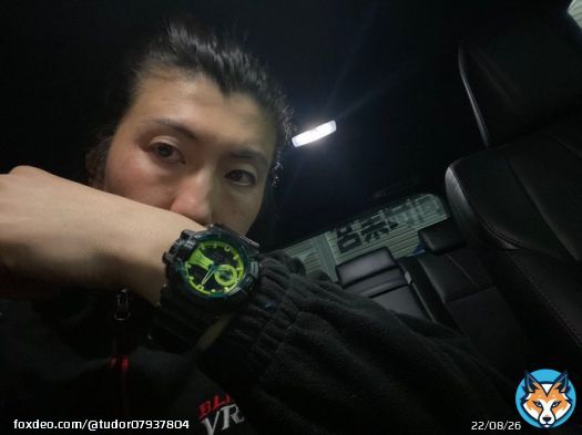 しごおわです 八連勤終了 明日は京都の病院 帰りは電車で帰るから子供も連れて春休みの思い出つくりも兼ねてやろう 今年の新作で好きなデザインはGSの横目クロノ 高い プレサージュで良いかなと思った  #MTX #半分オカマの時計好き #CASIO #GSHOCK #グランドセイコー  #新作時計
