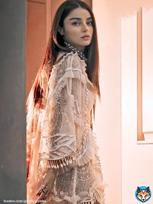 الجميلة ايتشا توران لمجلة Magnet Quarterly   #Ay&ccedil;aAyşinTuran