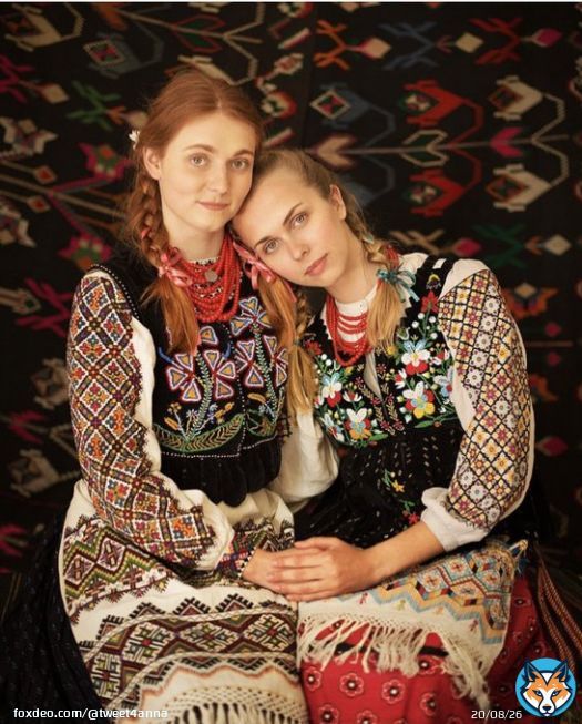 Authentic Ukrainian outfit from Lviv region. Photo by ethno-photographer Anna Senik