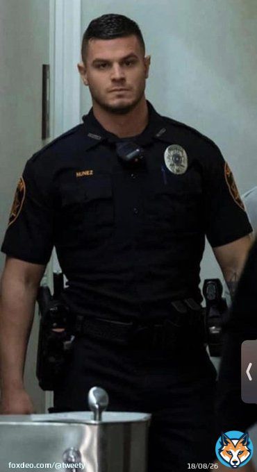 Everyone was too busy watching #Idaho4 suspect #BryanKohberger  and not Sheriff's officer #Nunez guarding him from transport and exit? You're Welcome. #Trending #MoscowPD #Idaho #IdahoFour #Bitcoin    #IdahoStudentsSuspect #MoscowPoliceDepartment #BrBryanChristopherKohberger