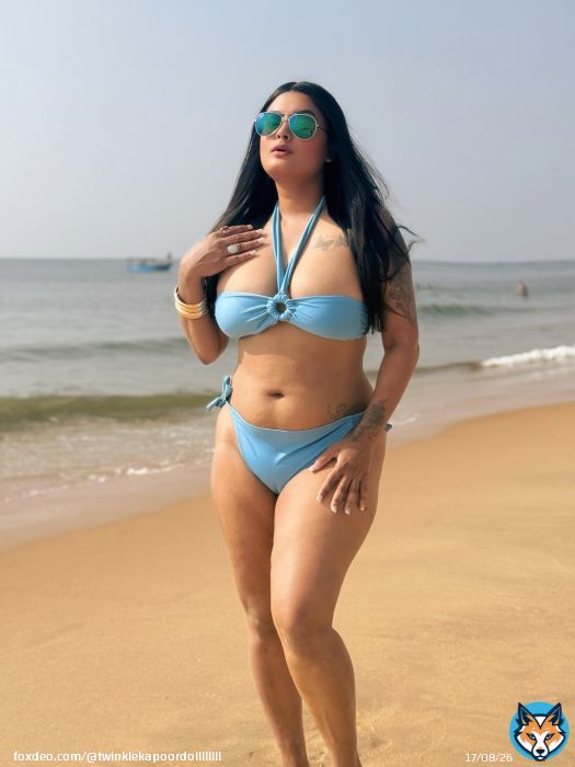 Salty Hair : A Tanned Skin : And a Yatch with Tall & Handsome man 🩷\ud83d\ude3b\ud83d\udc8d is all I need now \ud83d\ude09\u2728 . #twinklekapoor #twinklekapoordoll #goabeach #goabeaches #goa @twinklekapoorr_official \ud83e\uddff🫶\ud83c\udffb . . \udffb . . \ud83e\uddff\ud83e\uddff\ud83e\uddff\ud83e\uddff\ud83e\uddff