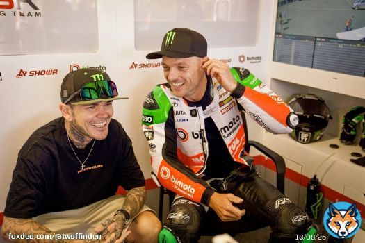 Alex Lowes tops the timesheets in FP1 at Donington Park and we’ve got a special guest with us this weekend! @TWoffinden