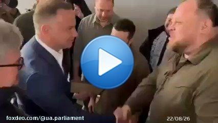 \ud83c\uddfa\ud83c\udde6 \ud83e\udd1d \ud83c\uddf5\ud83c\uddf1 The President of #Poland @AndrzejDuda was presented with the world-famous stamp from '@ukrposhta' with the message to the 'russian warship'!  \ud83d\udc47 #StandWithUkraine