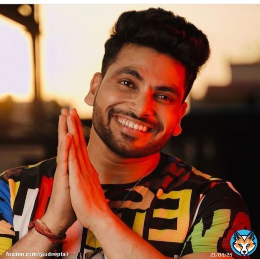Love you beyond anything....  Aur wo pyar hi kya Jisko peso se tol de ...apna Dil bada he boss fir v ese bakwas baton k lie jagah nhi he ...love you love you love you    Kattar fan till the end... HAQ SE   #ShivThakare #ShivKiSena #ShivSquad #ShivKiMandali  HBD SHIV CHE BABA