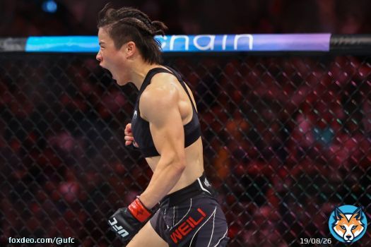 On a different ᴸᴱᵛᴱᴸ  \ud83d\ude24  [ @MMAWeili | #UFC275 ]