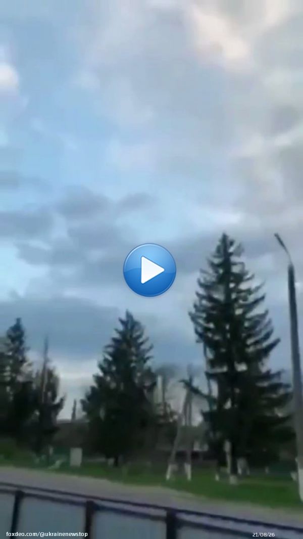 Во Львове ранен один человек в результате ракетного обстрела, - мэр #Садовой  На #видео - пролеты ракет над Винницей.  #Львов #Львів #Вінниця #Винница #ракетныйудар #обстрел #Ukraine #UkraineRussiaWar #RussianWarCrimes