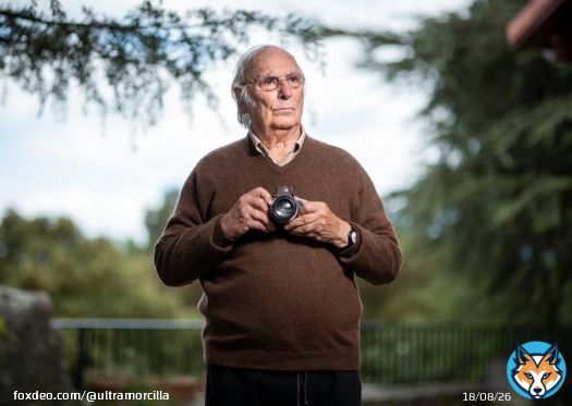 Ha fallecido Carlos Saura con 91 a&ntilde;os. Sin duda de los mejores directores de cine en Espa&ntilde;a. Con sus pel&iacute;culas he re&iacute;do, llorado, me he angustiado, reflexionado&hellip; Sus pel&iacute;culas son cl&aacute;sicos atemporales:La caza, La prima Ang&eacute;lica, Deprisa deprisa, Taxi&hellip; Que la tierra le sea leve
