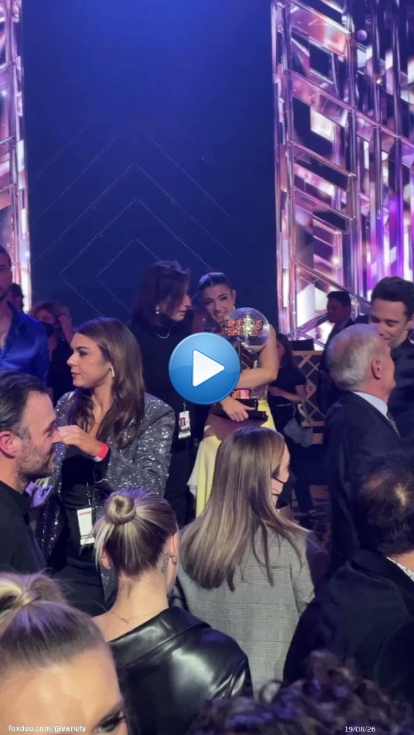 Charli D&rsquo;Amelio is all smiles with her #DWTS mirrorball trophy