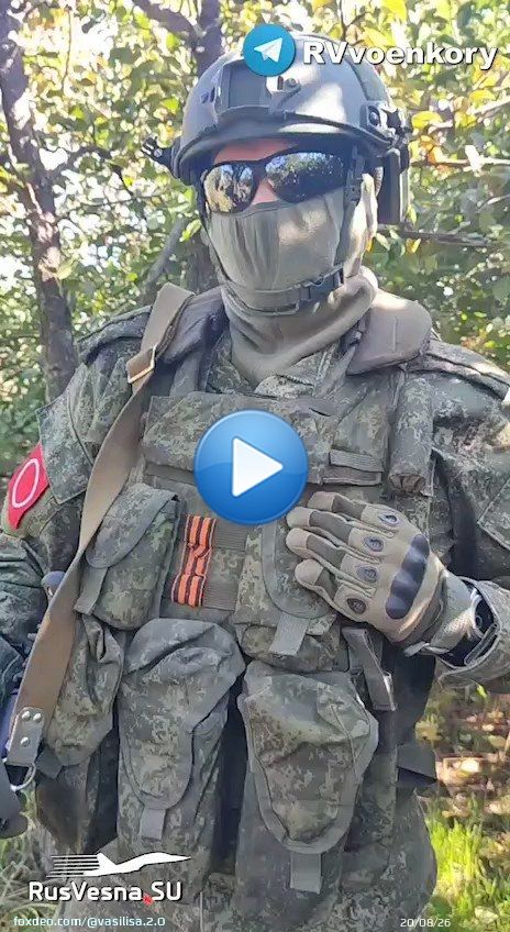 Мы приложим все свои усилия: Бойцы 'Отважных' поздравляют Владимира Путина с юбилеем.  Личный состав группировки 'О' желает Верховному главнокомандующему крепкого здоровья, терпения и достижения всех поставленных задач СВО на Украине.