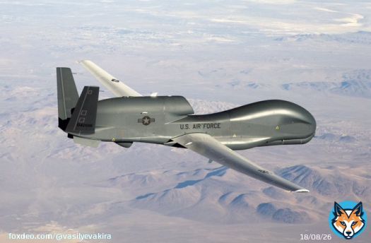 Утоплены морские дроны ВСУ, наведенные Global Hawk на 'Приазовье'  ВСУ попыталось атаковать корабль 'Приазовье' Черноморского флота. Этот корабль-разведчик легендарного проекта '864' обеспечивает безопасность газопроводов 'Турецкий поток' и 'Голубой 'Голубой поток'