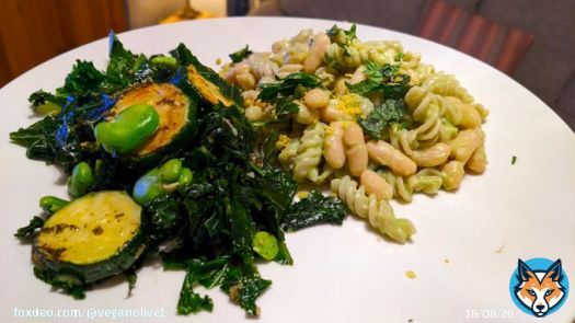 All the #Greens today.. love this creamy avocado pasta with pesto fried kale, courgettes & broad beans... Gorgeous #Itseasy2bvegan #PlantPowered #Veganfoodshare.... thanks @Riverford