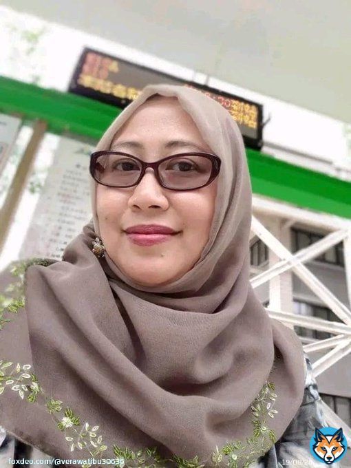 Di balik hijabku ada nafsu binal yg terpendam