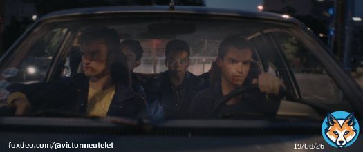 Dans le Paris de 1980, un groupe de jeunes de banlieue voit son quotidien basculer lorsqu’un de leurs amis est agressé par une bande de skinheads. Les tensions montent et la violence entre les groupes s’intensifie. Le film LES RASCALS, c’est dispo.