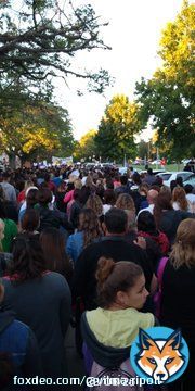 Enorme la movilizaci&oacute;n en Firmat pidiendo justicia por la menor violada, un gran abrazo a los padres y amigos, sigan as&iacute; en la calle, la movilizaci&oacute;n es la &uacute;nica forma de lograr justicia. #MiraComosNosPonemos