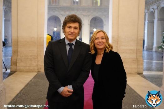 Ciudadan&iacute;a italiana otorgada a Javier MileiQuoteFratelli d'Italia Argentina@fratelli_fdiarg&middot;Dec 13Giorgia Meloni le entregar&aacute; la ciudadan&iacute;a italiana a Javier Milei por derecho de sangre.