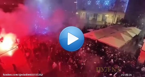 После полуфинала Франция &ndash; Марокко в европейских городах начались ожидаемые беспорядки. Стянув в Париж силы полиции, французам удалось избежать погромов в столице, но в остальных городах это не получилось