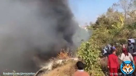 Најмалку 16 загинати во авионска несреќа во Непал