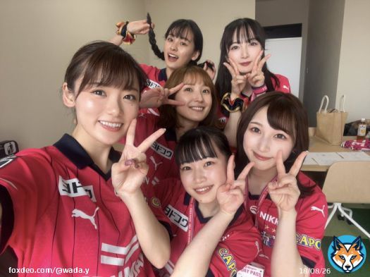 クラップタイム終わり〜（＾&nu;＾）  沢山、手を振ってくれてありがとう 次は桜満開ダンス！！ 絶対踊るぞーーーーーーー٩( '&omega;' )و