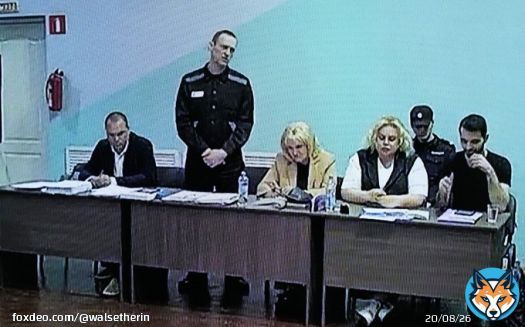 #FreeNavalny  1/3) Россия в 2023 году Вагнер берет пленных для вторжения в Украину и отзывается о них как о героях. А сторонников демократии, в том числе Алексея Навального,