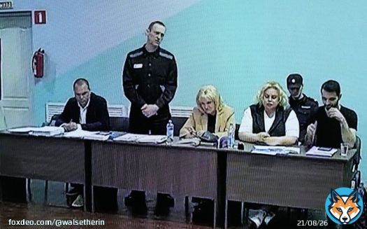 #FreeNavalny  1/3) Россия в 2023 году Вагнер берет пленных для вторжения в Украину и отзывается о них как о героях. А сторонников демократии, в том числе Алексея Навального,