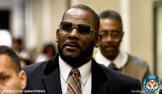 Chicago prosecutor Kim Foxx dropping R. Kelly sex-abuse charges