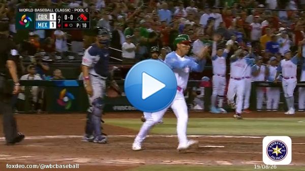 Alexis Wilson puts Team Mexico back on top! #WorldBaseballClassic  (MLB x @EstrellaJalisco)