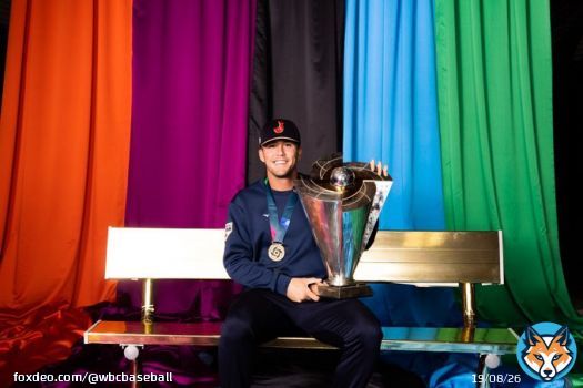 The people love Lars.   #WorldBaseballClassic