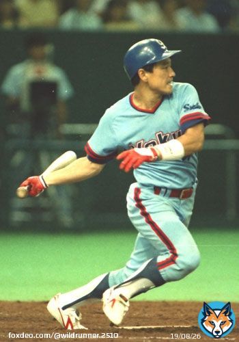 \u25cb栗山英樹(ヤクルト 1989) 119試合(外野手として) 296刺殺(セ外野手1位) 7補殺(セ外野手3位)  この年Gグラブ賞に初めて輝く。 刺殺数から、守備範囲の広い外野手であった事が伺える(同年セ外野手2位は大洋の山崎賢一で129試合・274刺殺)。 メニエール病を抱えながらこれだけの数字&hellip;驚異的である。