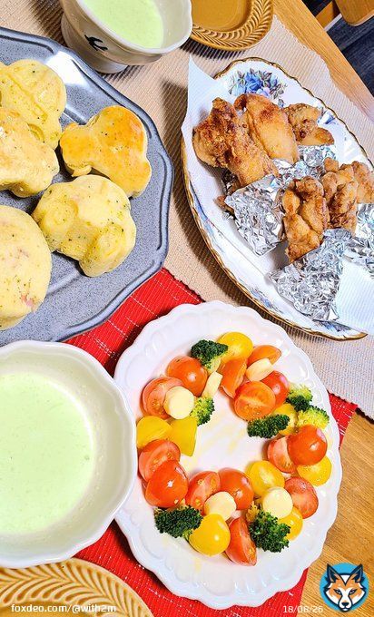 Merry Christmas ザクザク旨味だしチキン くるまのケークサレ トマトのリース スナップエンドウの豆ポタージュ 息子が好きなものばかりメニュー #おうちごはん #クリスマスメニュー