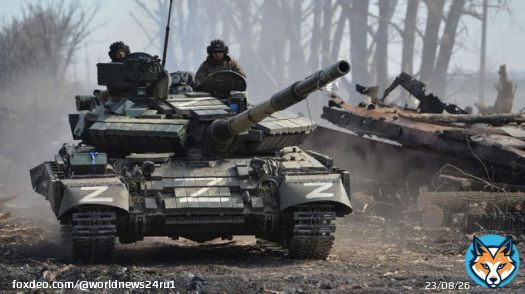 Фронтовые сводки от российских военкоров за 15 января На донецком фронте продолжаются бои в городской черте Марьинки. Российские войска атакуют. Также они вели наступательные действия на укрепрайон ВСУ в Красногоровке. К югу от Бахмута ЧВК &laquo;Вагнер&raquo; вела штурмовые