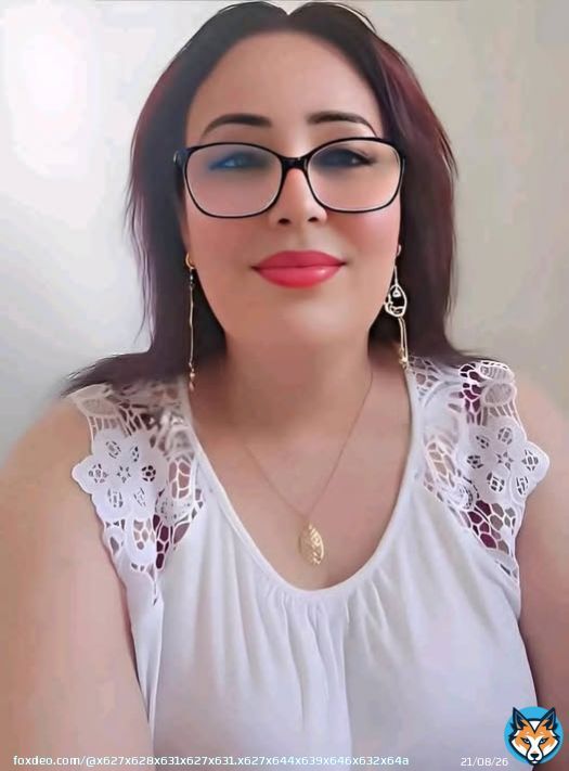 تقبل الصداقة؟ أنا سيدة أعمال غنية عمري 55 لكن قلبي شباب أجبني بصراحة. للتواصل معي في أول تعليق