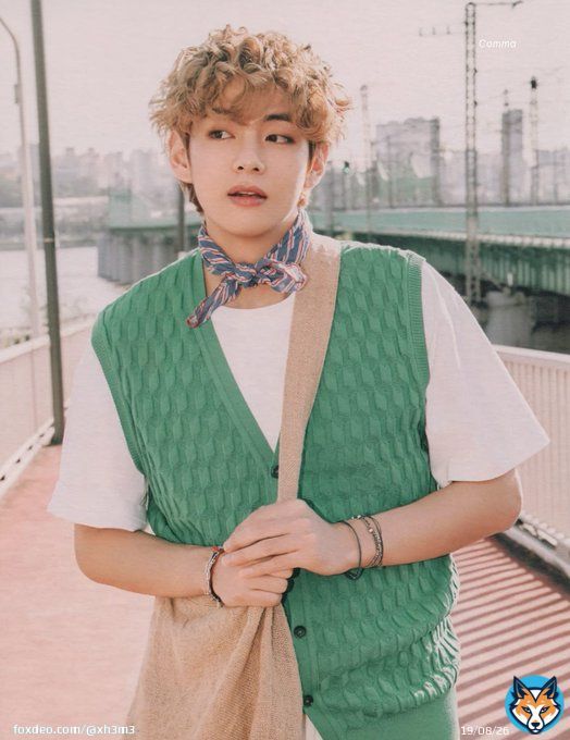 #.PurpleBalloonsForV #.VLoveYouEternally #.HappyTaehyungDay #.겨울에태어난_우리의봄_태형아보라해 #.HAPPYVDAY_태형이의날들이밝게빛나길 #.아미의행복전도사_태형의_26번째생일 #.사랑스런_겨울곰_태형아생일축하해 #.태형이의_명화영화동화_26년째_연재중