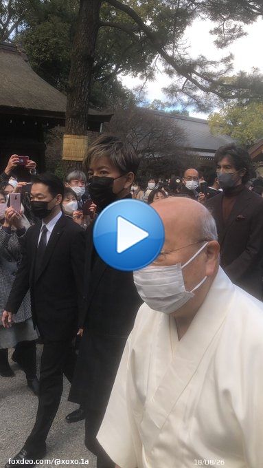 熱田神宮に参拝に行ったら、キムタクと伊藤英明が目の前歩いていってビックリ いい日になりそう  #キムタク #木村拓哉 #伊藤英明 #熱田神宮
