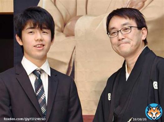 皆さん おやすみなさい(:3[____] 画像は 今とは立場逆で!? 藤井聡太五段と羽生善治竜王です