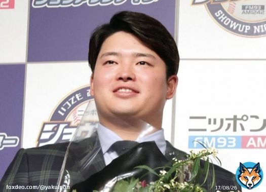 流行語大賞は「村神様」  今年話題になった言葉に贈られる「現代用語の基礎知識選　２０２２ユーキャン新語・流行語大賞」が１日発表され、ヤクルト・村上宗隆内野手（２２）の「村神様」が年間大賞に選ばれた。