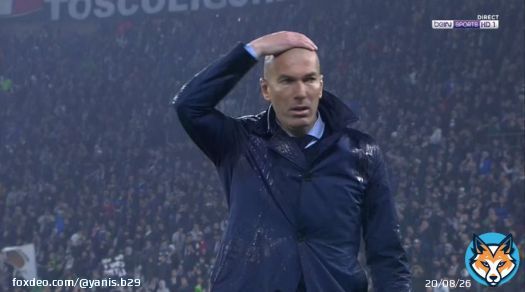 Giroud qui avait enfin r&eacute;ussit sa retourn&eacute;e #FRAPOL