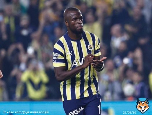 Enner Valencia ;   Alex de Souza&rsquo;dan sonra S&uuml;per Lig&rsquo;de bir ma&ccedil;ta en fazla gol atan 2.oyuncu.(Alex 5 gol)  Alex de Souza&rsquo;dan sonra S&uuml;per Lig&rsquo;de Fenerbah&ccedil;e formasıyla bir sezonda 19 gole ulaşan ilk futbolcu.    #FBvKAS