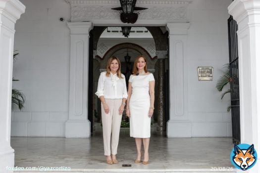 Fue un gran honor recibirlos y poder hacer entrega formal de los informes y proyectos que con mucho cariño se trabajaron desde esta oficina. Te deseo el mayor de los éxitos a ti y a todo tu gran equipo. Estoy segura que harán un trabajo excepcional.