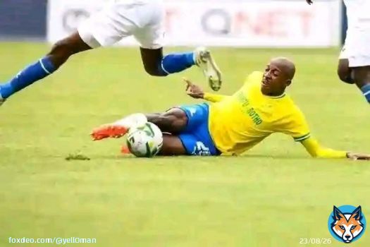 He was pushed, gripped, pulled, and kicked by Wydad players yesterday, & the Ref was like 'nah Stand up. Nothing happened there.' But he didn't give up. Instead, he gave all his best till the last whistle.We need to appreciate Khuliso Modau.?????????????  #Sundowns #DStvPrem #CAFCL