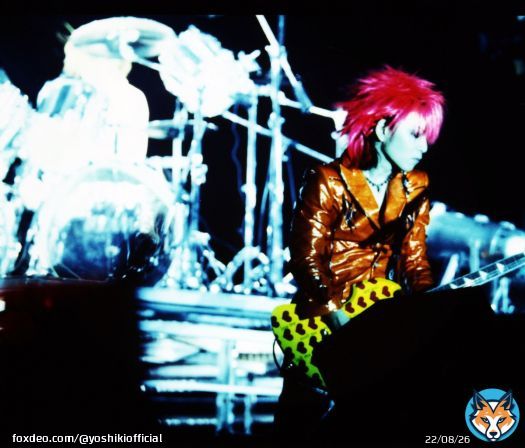 24年前の今日Hideはこの世を去った。まだそこには行けないけど、hideはいつも心の中にいる Hide, you left this world 24 years ago today. Even though I can&rsquo;t be where you are yet, you are always in my heart.  Miss you tons.. #RIP  #YOSHIKI    #hide #xjapan #wearex