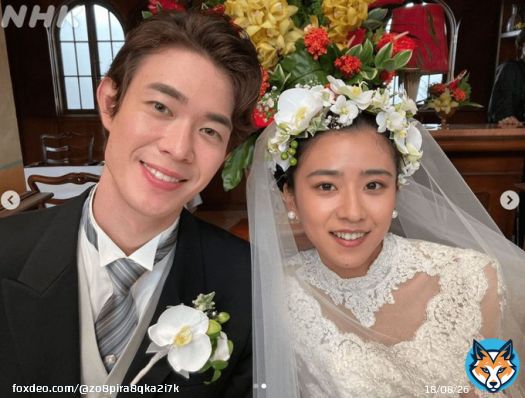 黒島結菜＆宮沢氷魚の熱愛発覚！『ちむどん』夫婦役で好演、現実でも愛を育んでいた！  #黒島結菜 #宮沢氷魚