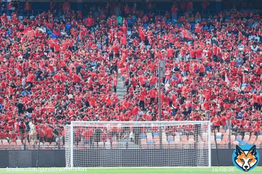 #CAFCL Half Time   CAF Champions League Final first Leg   Al Ahly   1 - 0 Waydad     Percy Tau      #TotalEnergiesCAFCL #CAFCLFinal