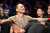 Чемпион UFC бросил вызов Нурмагомедову — Американский боец смешанного стиля (MMA) Макс Холлоуэй выразил желание провести поединок с россиянином Хабибом Нурмагомедовым. Его слова приводит —