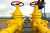 Азербайджан крадёт газ из газопровода Армения-Арцах  8 марта 2022 года азербайджанская сторона взорвала магистральный газопровод из Армении в Арцах на участке &laquo;Зарсли&raquo; Шушинского района Арцаха и через некоторое время &laquo;отремонтировал