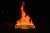 Un feu a &eacute;t&eacute; allum&eacute; sous le pont menant &agrave; la rocade nord de #Rennes   #grevedu7mars #greve7mars